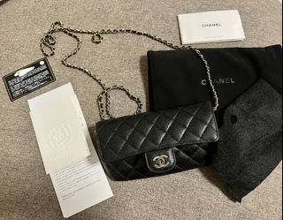 Chanel 21P Caviar Sunglass Case with Sling GHW Chain 9x18.5x5cm, Luxury,  Bags & Wallets on Carousell