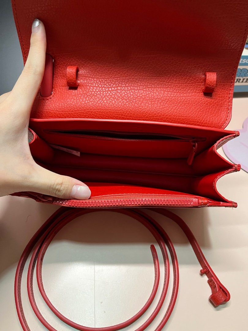 Red shop perspex bag