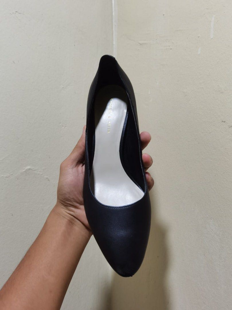 Charles & Keith Shoes, Women's Fashion, Footwear, Heels on Carousell