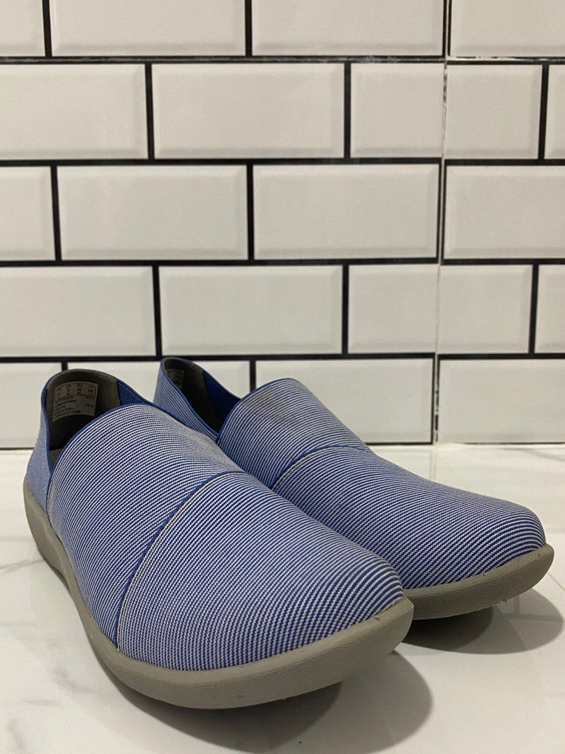 clarks soft steppers