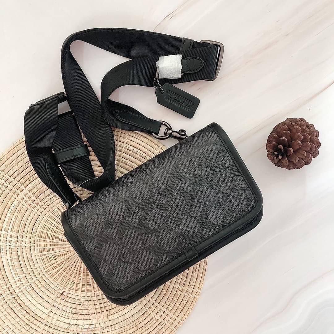 Coach phone crossbody on sale in smooth leather