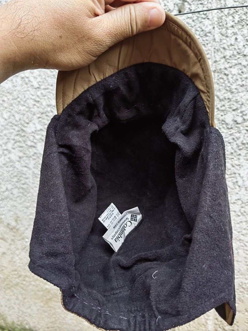 Columbia goretex winter trapper hat, Men's Fashion, Watches