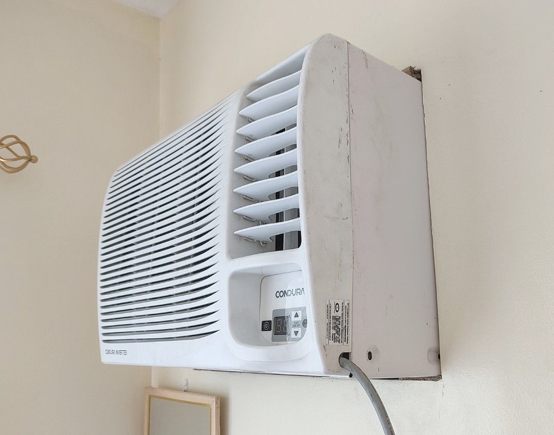 CONDURA 1HP INVERTER WINDOW TYPE AIRCON WITH ENERGY SAVINGS PLUG, TV