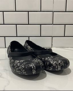 (Category: ) located in . Submitted by batrisyar (Listing ID 1215388969, Image 1). Description: .