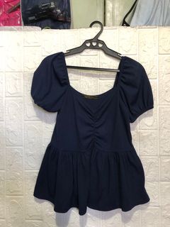 Dark blue top L