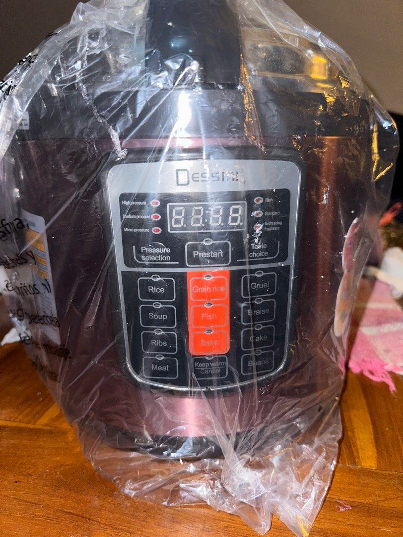 Dessini electric pressure cooker, TV & Home Appliances, Kitchen