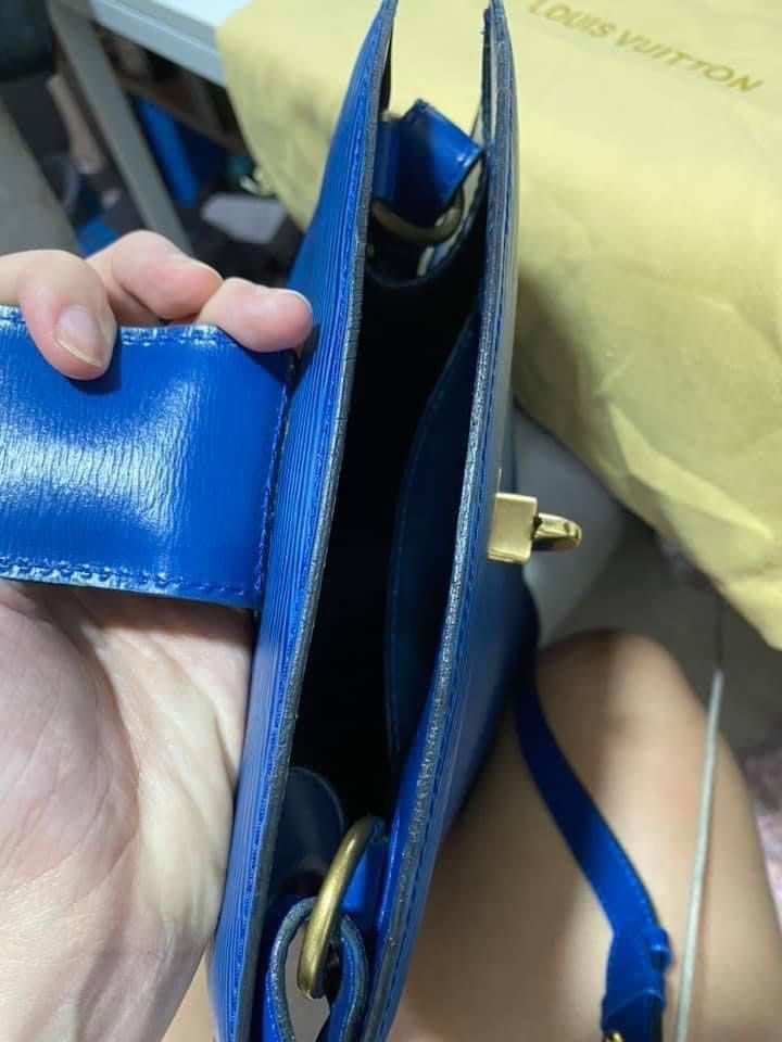 Vintage LV Epi Cluny bucket bag, Luxury, Bags & Wallets on Carousell