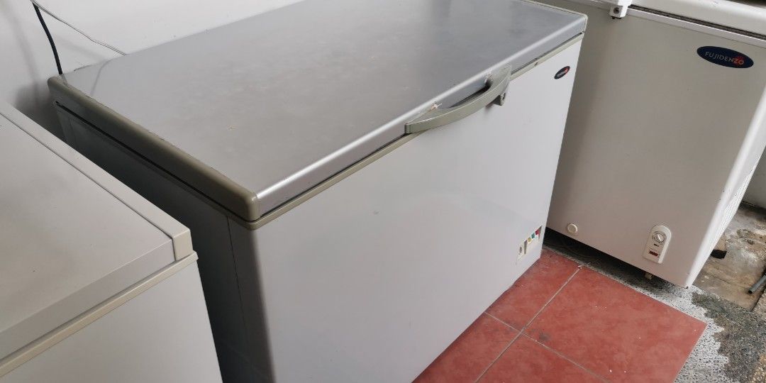 Fujidenzo commercial freezer, TV & Home Appliances, Kitchen Appliances