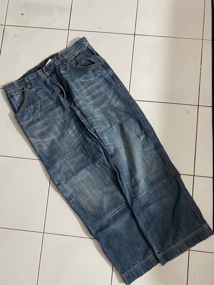 Gap wear store to work