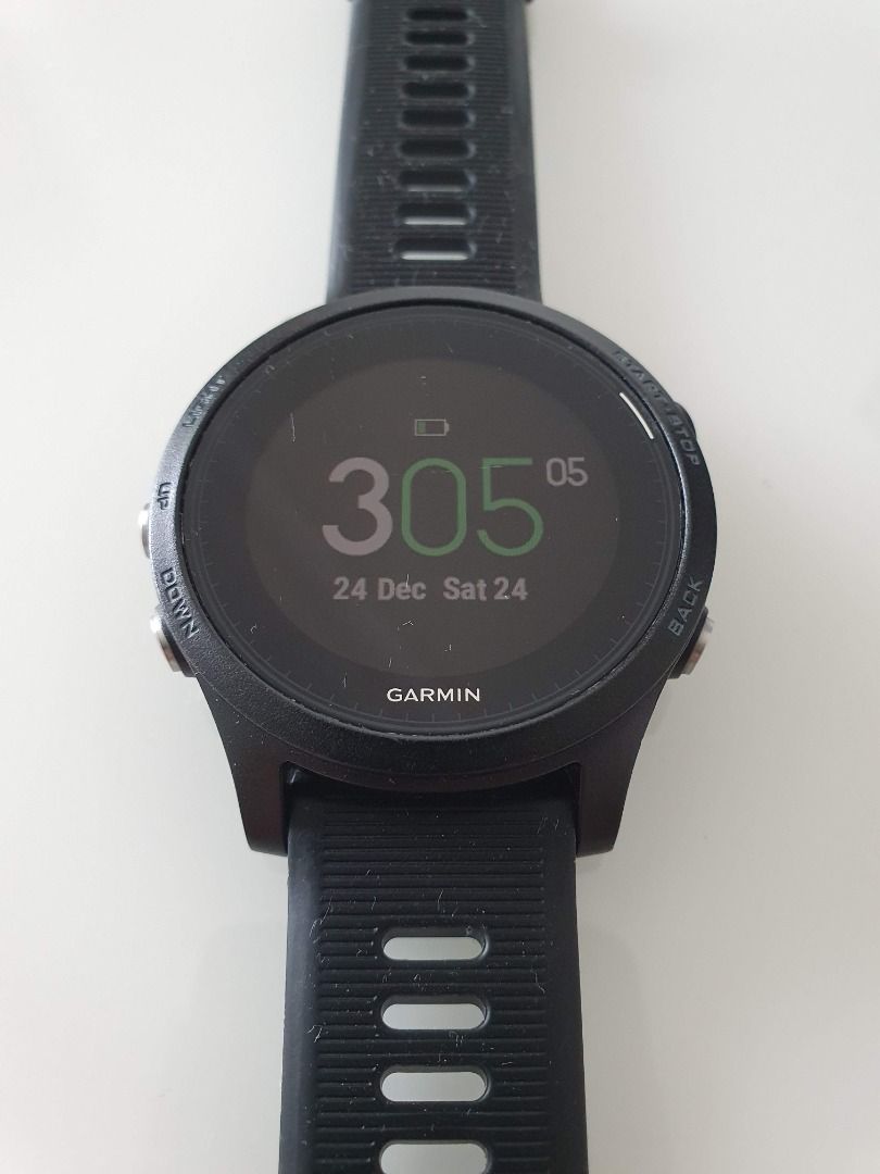 Garmin forerunner 935 gps deals heart rate watch black