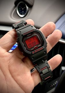 “Vampire Edition” G-Shock GW-B5600AR-1D Solar with RED DiaL/ original G-Shock Black/ Red Resin bracelet & Red wording on bezel. (Pls read my post details for your requirement)