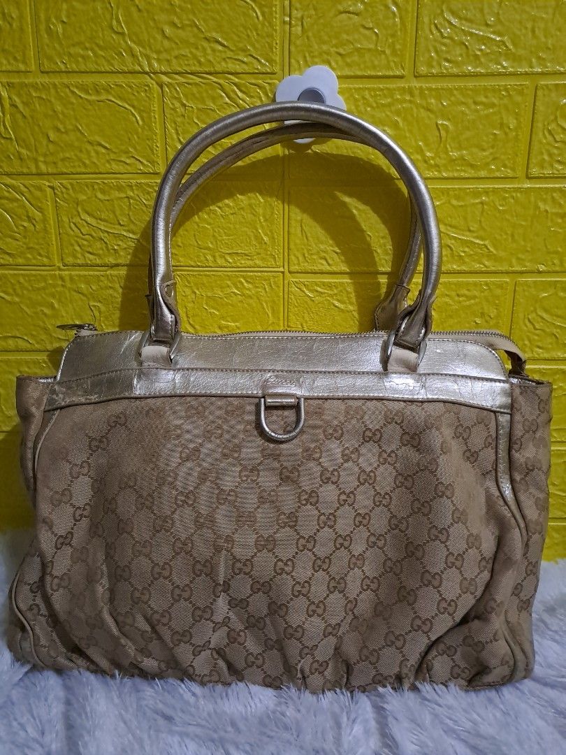 Gucci Bag krem defect, Barang Mewah, Tas & Dompet di Carousell