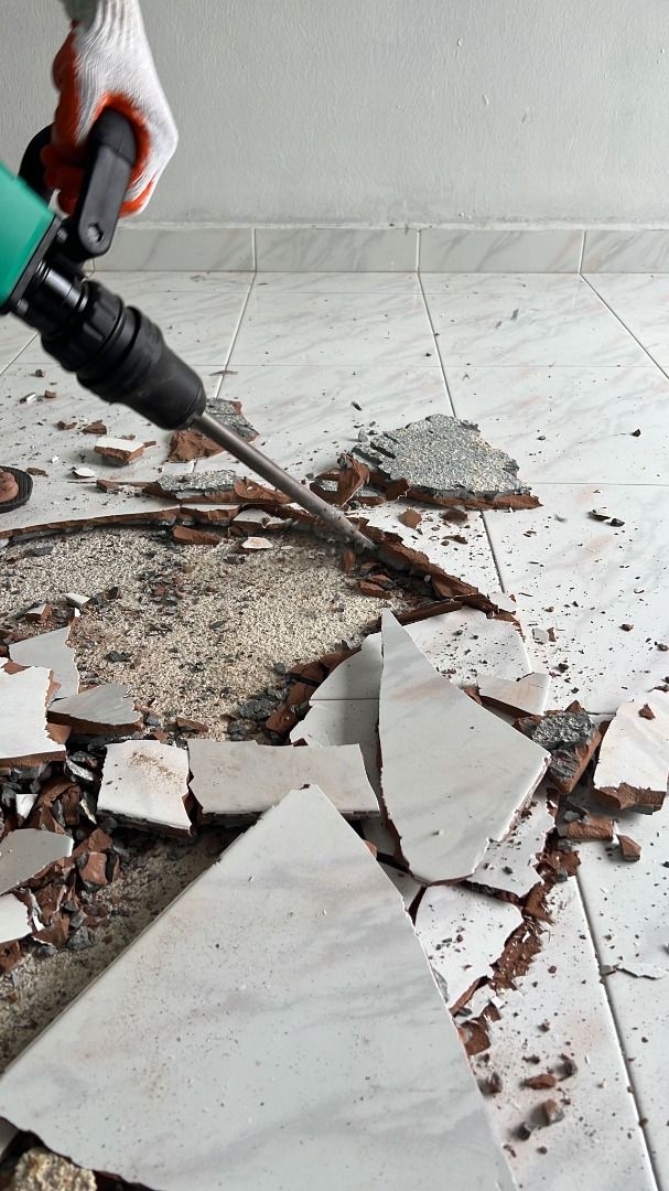 Hacking, Demolition & Disposal Direct Contractor Tiles & Solid Wall of