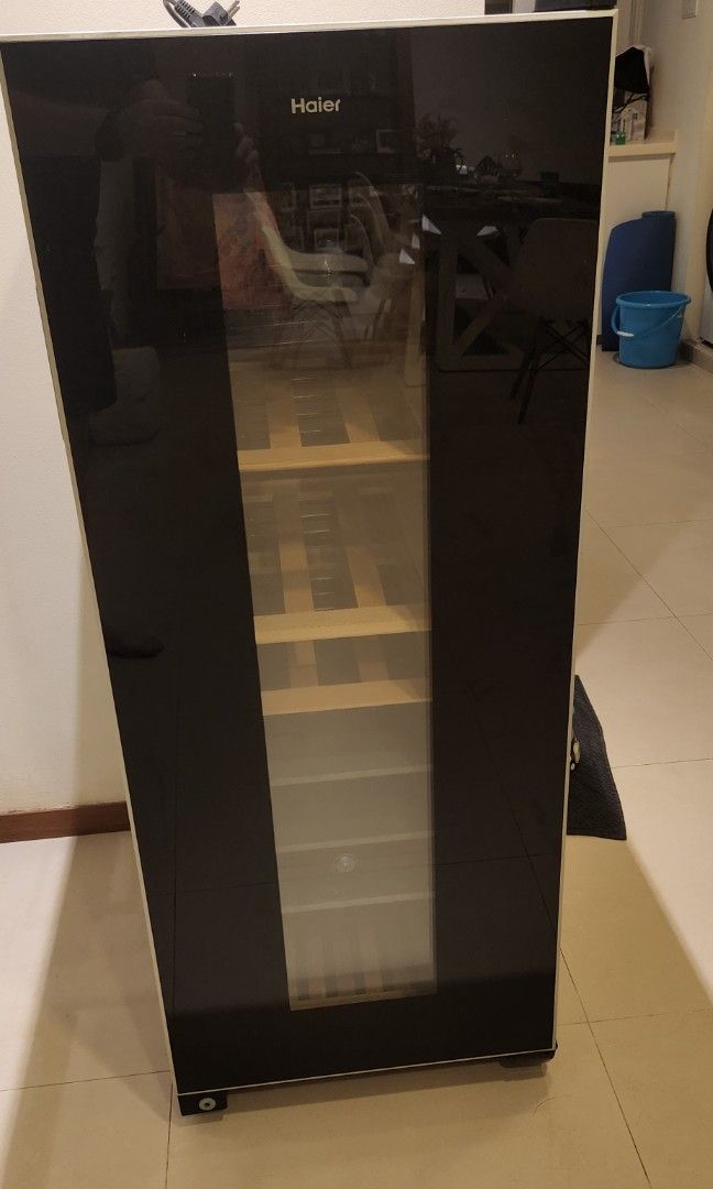 HAIER 59 BOTTLE WINE FRIDGE CHILLER WS59GAE, TV & Home Appliances, Kitchen Appliances, Wine