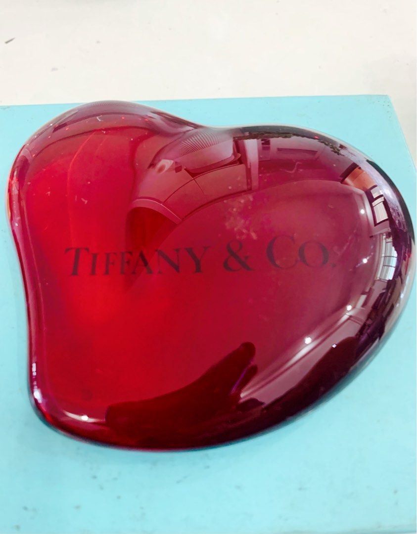 Tiffany heart new arrivals paperweight