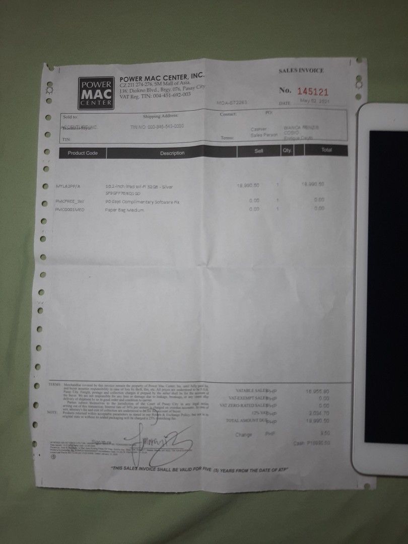 iPad 8th Gen (Category: iPad) located in Manila. Submitted by watchbyhl (Listing ID 1215391778, Image 2). Description: Message for more details Good as New Long Battery Life.