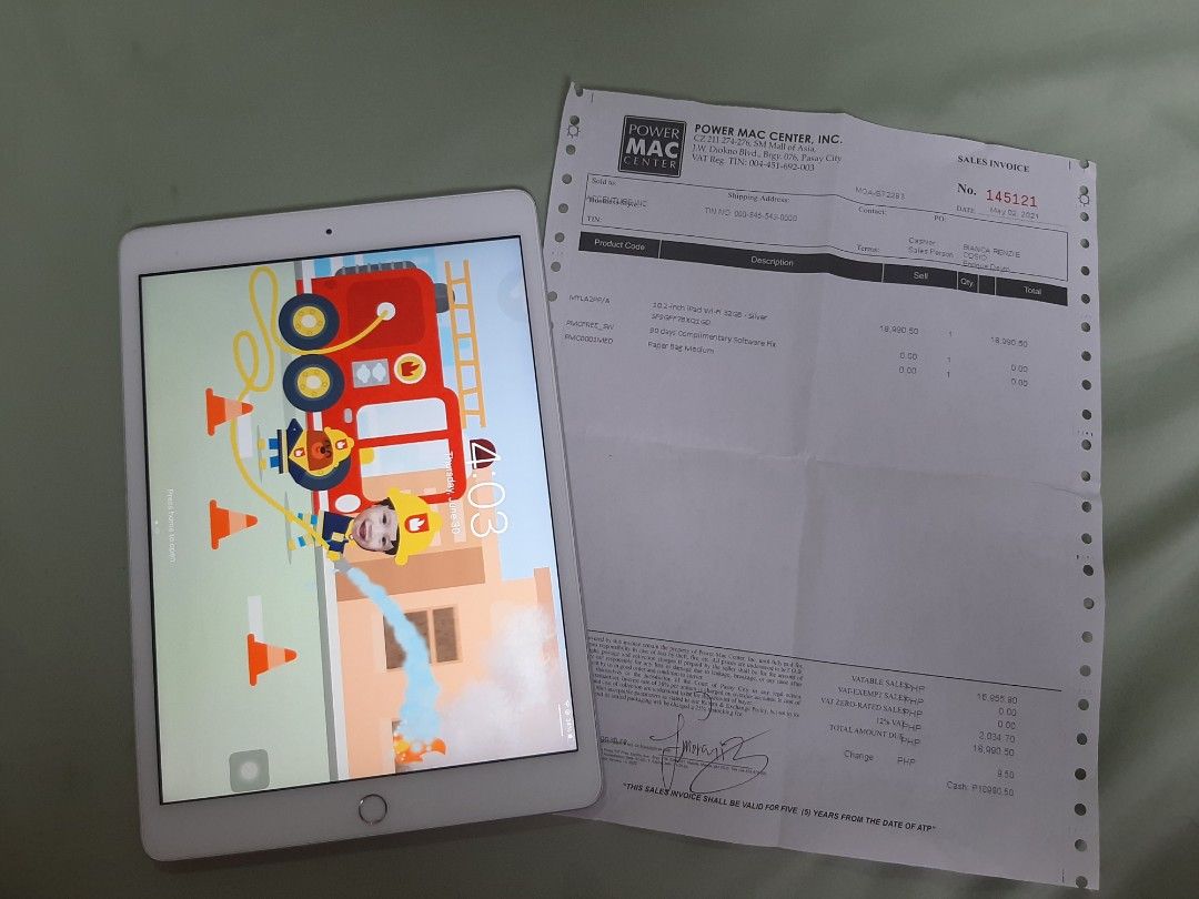 iPad 8th Gen (Category: iPad) located in Manila. Submitted by watchbyhl (Listing ID 1215391778, Image 3). Description: Message for more details Good as New Long Battery Life.
