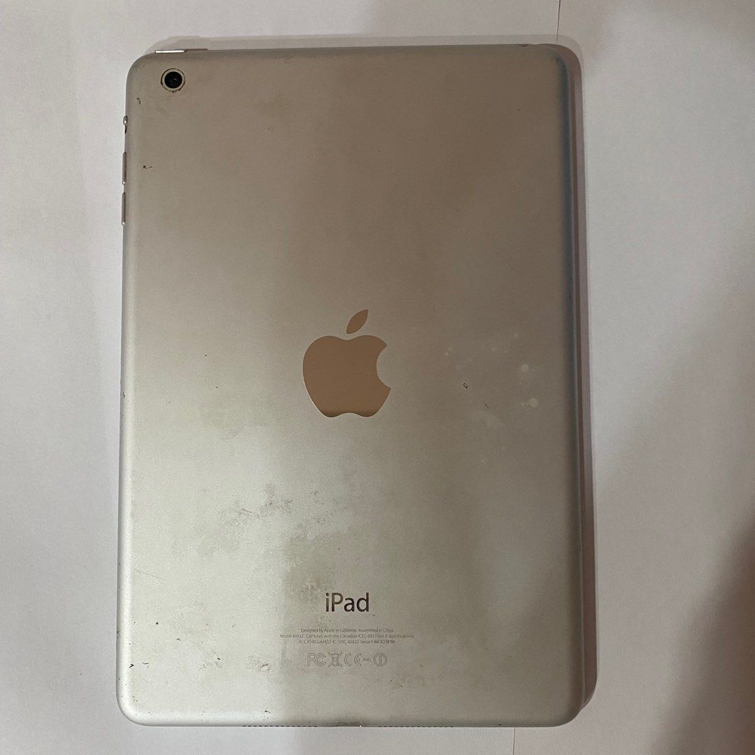IPad Mini 1 16gb (Category: iPad) located in Manila. Submitted by brandeditems4less (Listing ID 1215407037, Image 2). Description: Lady Owned Good condition Minimal cracks on bottom Has to be plugged always.