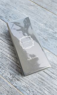 （分類：）位於 。 由 one_perfume 提交（商品編號 1215352814，圖片 1）。簡介： 。