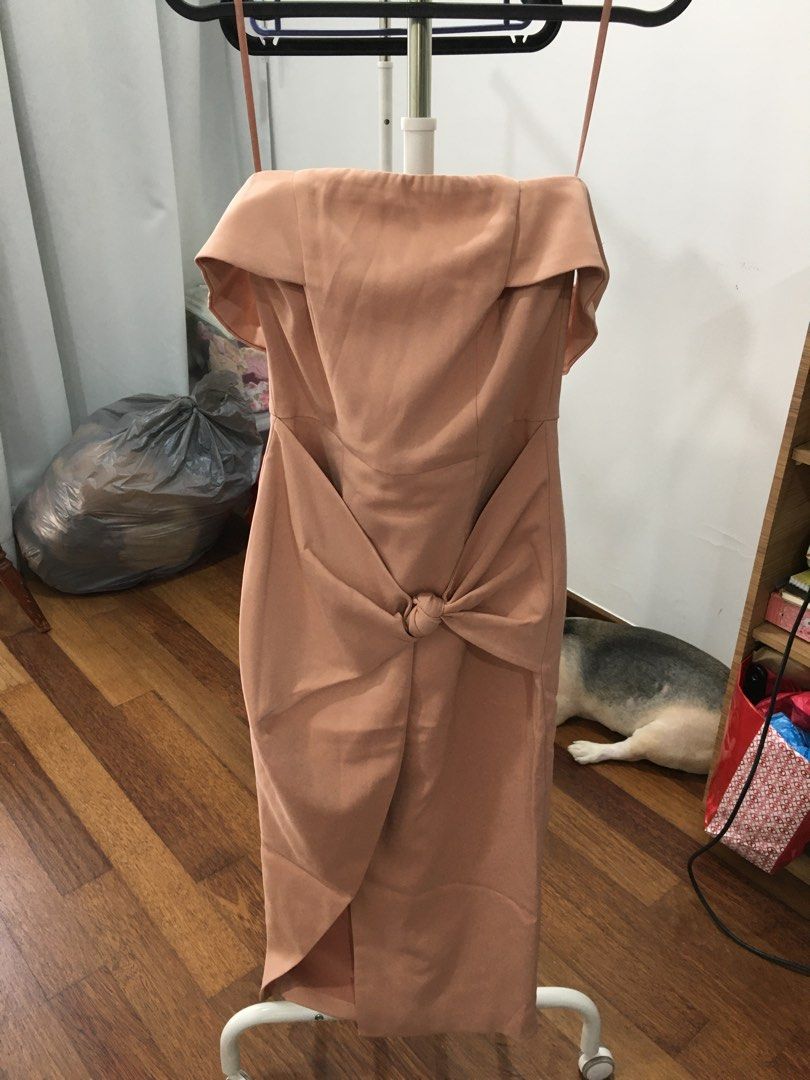 Lavish Alice pink off shoulder midi dress Women s Fashion