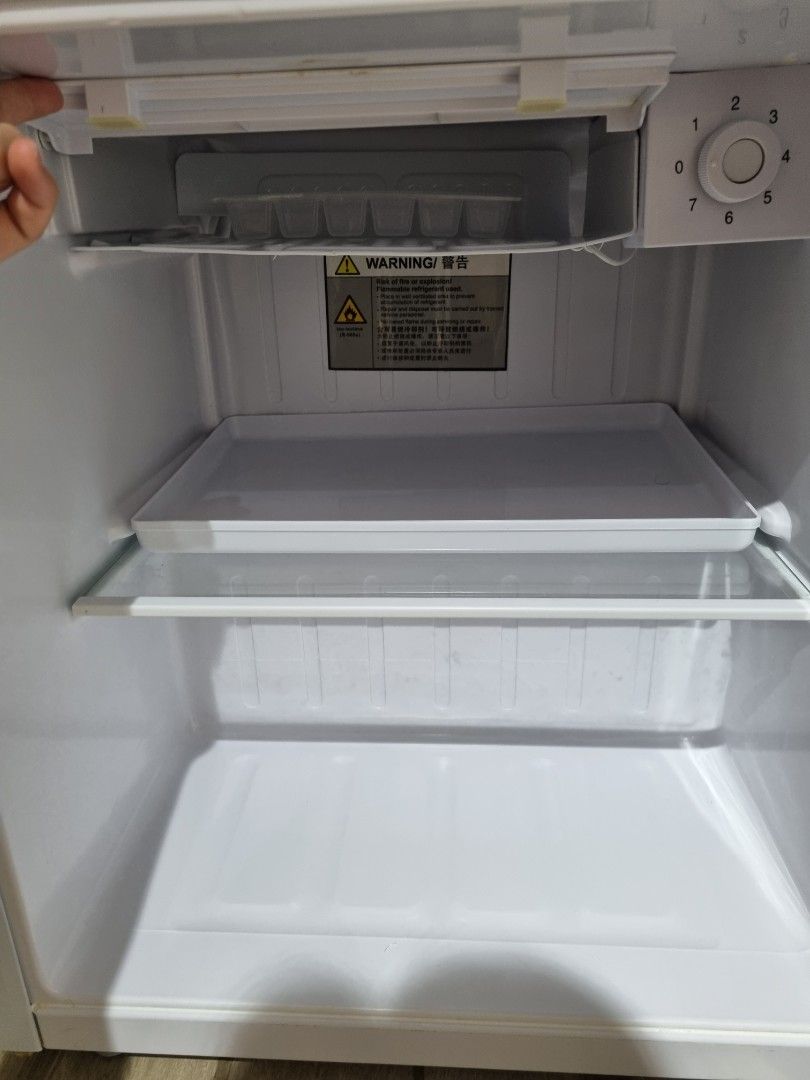 Lemaison 47L Mini fridge/freezer, TV & Home Appliances, Kitchen