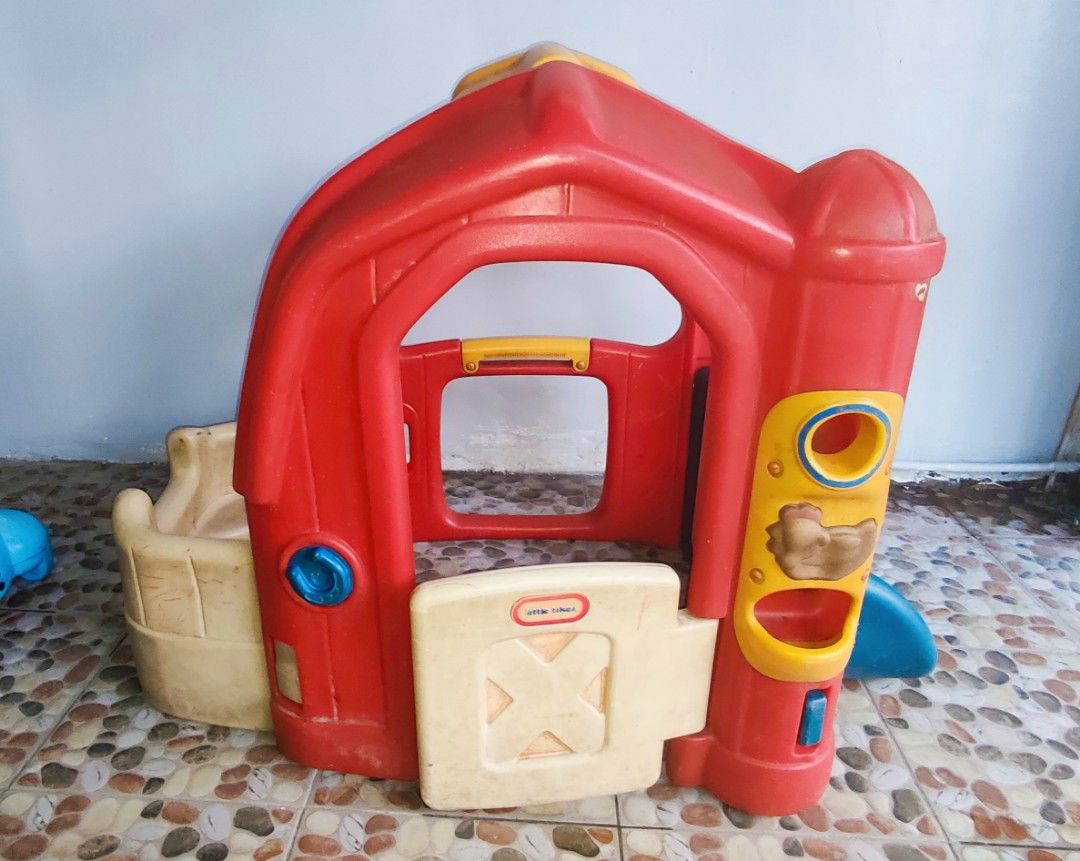 Little Tikes Children Play Set (Category: Kids Toys) located in Cavite. Submitted by KimotiX (Listing ID 1215325000, Image 1). Description: Preloved Authentic Little Tikes Play Set Issue: Dusty and with Pentel Pen Stains. As is. Pick-up only at Imus, Cavite..