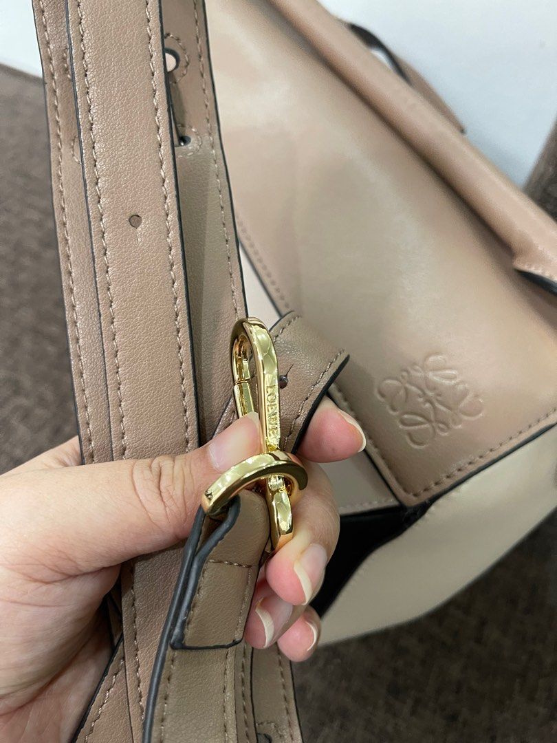 Loewe TriColor Bag (Category: Cross-body Bags) located in Paranaque City. Submitted by epione_bags (Listing ID 1215332612, Image 2). Description: Loewe Puzzle Bag Tricolor Like new guaranteed genuine leather auth not guaranteed super gandaaaaaaaa Japan sourced Pls. read before inquiring: ‼️No resellers price - items are sold and priced per piece. Hindi po ako supplier ‼️All items are sourced from Japan and Korea ‼️Client will pay for shipping fee