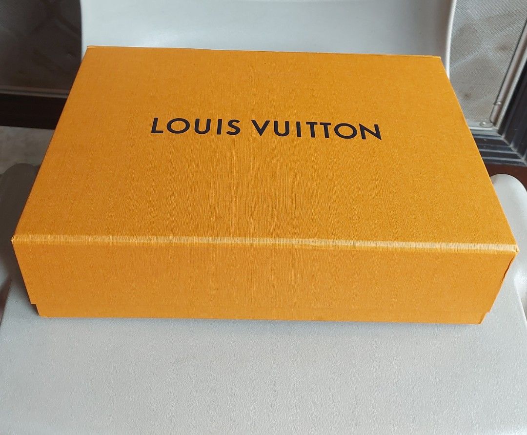 Louis Vuitton bag box / kotak tas LV, Barang Mewah, Aksesoris di