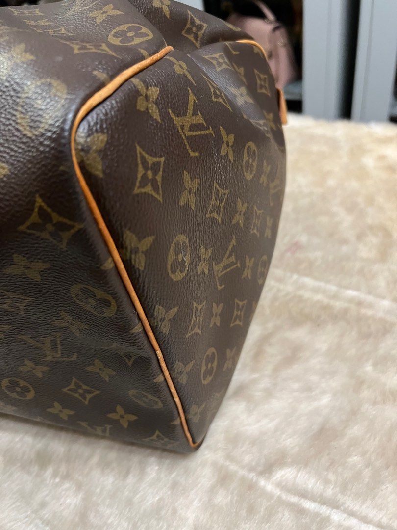 Louis Vuitton Keepall LED Monogram 50 Black in Leather with Black-tone,  Luxury, Bags & Wallets on Carousell