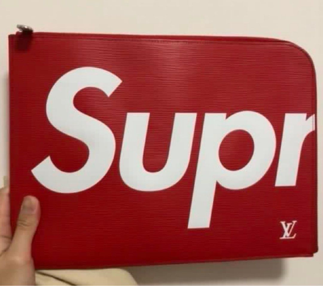 Pochette supreme store