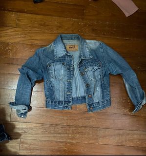 (Category: ) located in . Submitted by elis0608 (Listing ID 1215408506, Image 1). Description: .