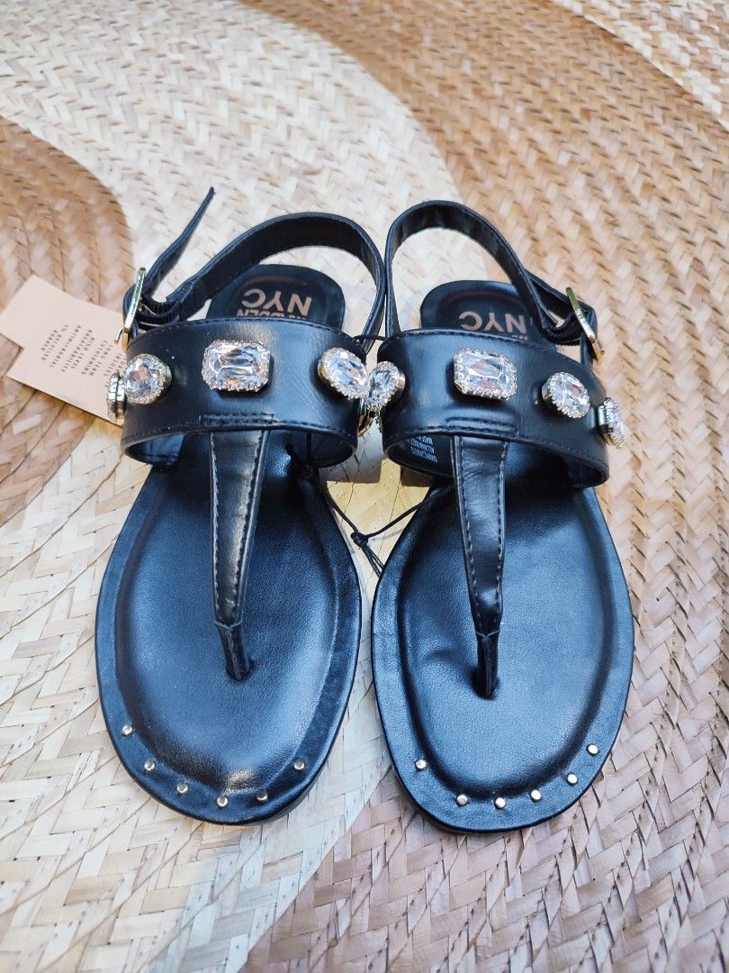 Kids hotsell thong sandals