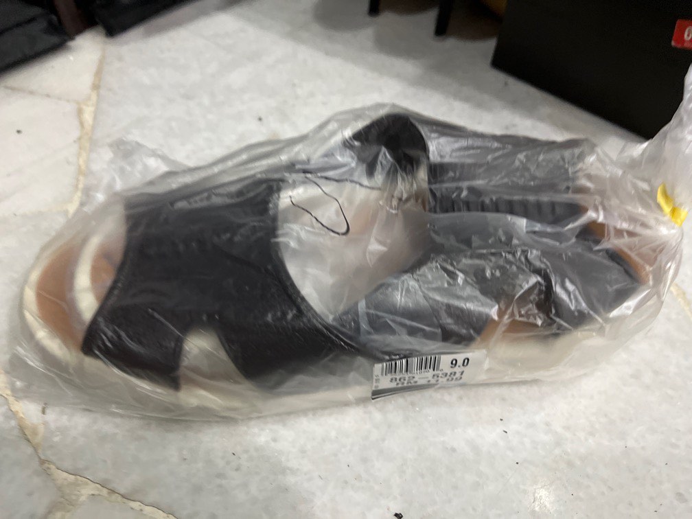 Mahathir bata slippers Men s Fashion Footwear Flipflops and Slides on Carousell