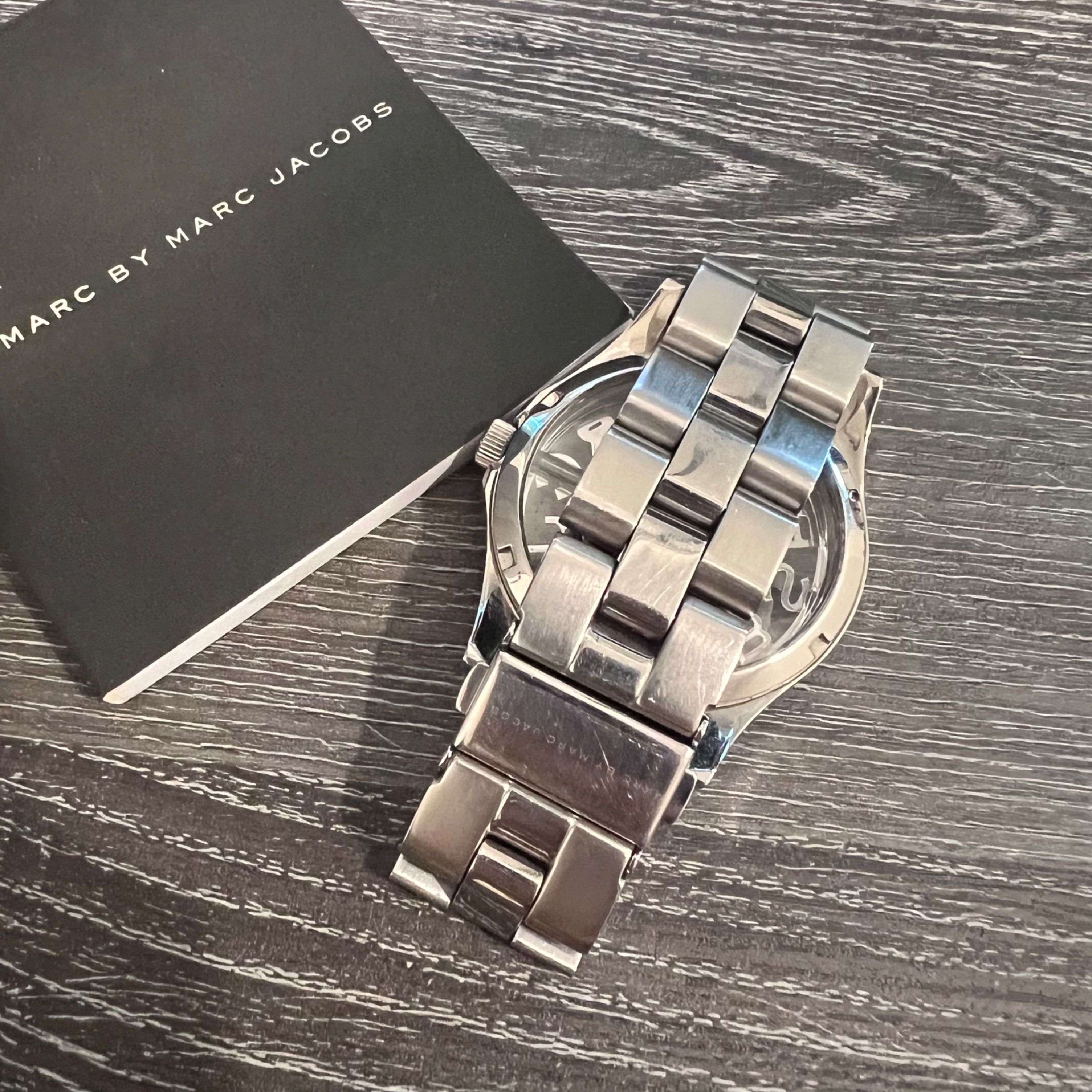 Mbmj watch top