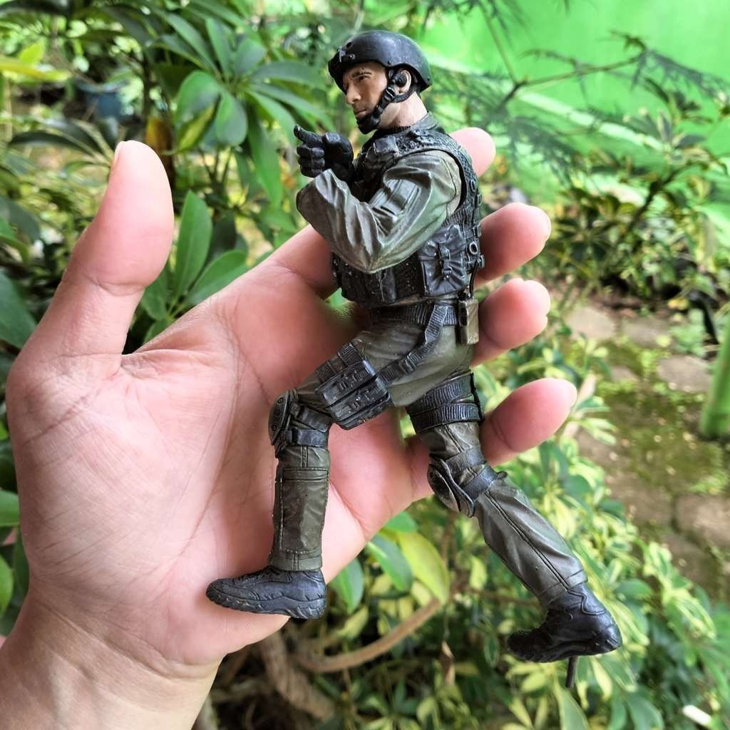 mcfarlane-toys-military-series-2-navy-seal-boarding-unit-figure-1-12