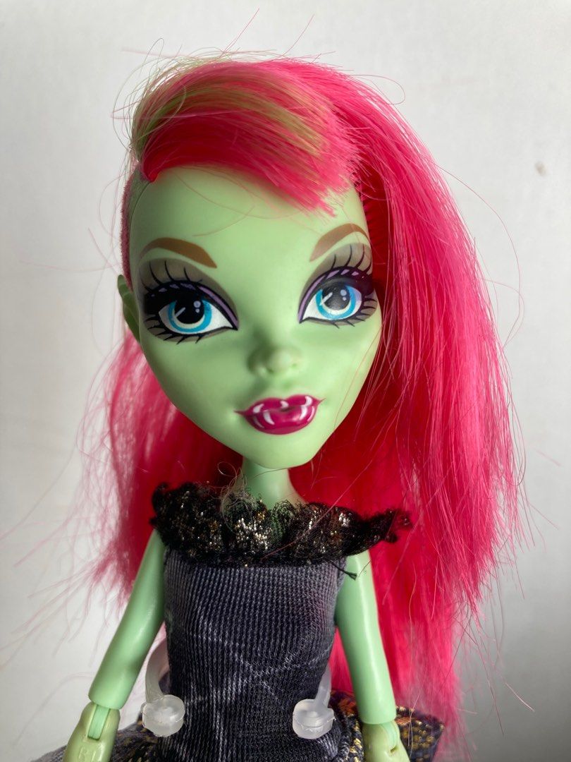 Monster High Music Festival Doll Venus McFlytrap, Hobbies & Toys, Toys &  Games on Carousell