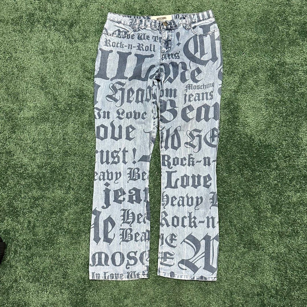 Moschino english on sale