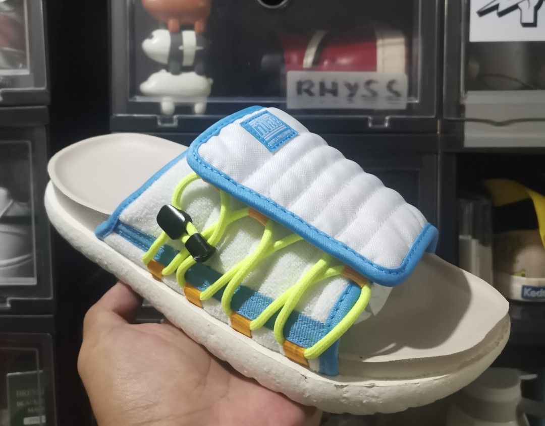 womens nike asuna