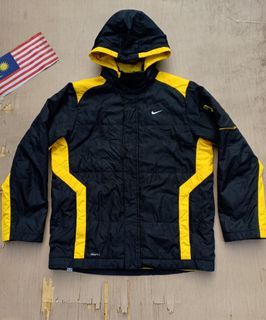 Nike puffer jacket ,szL