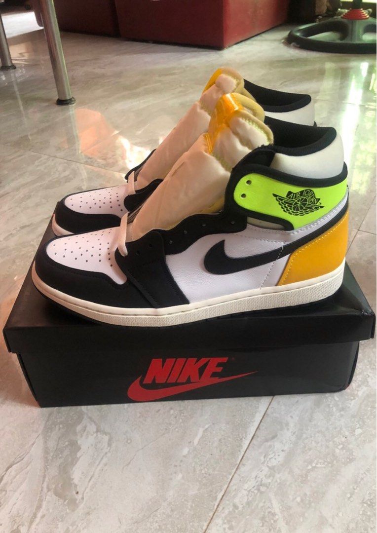 volt gold nike
