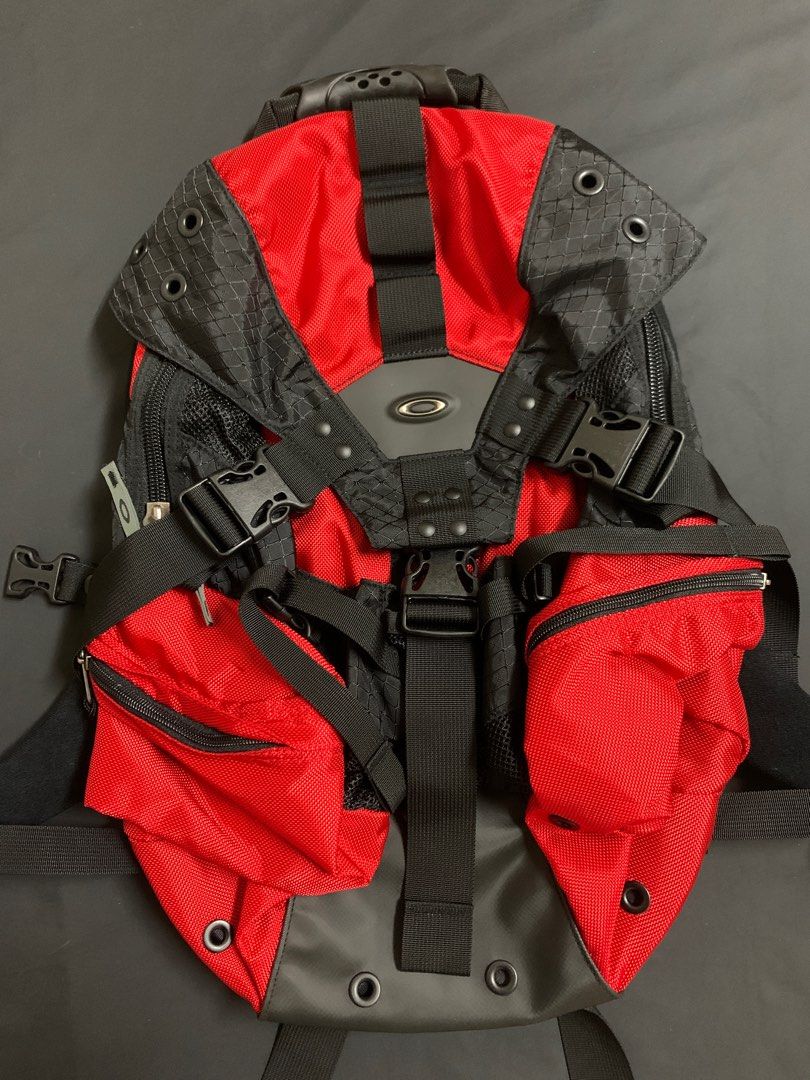 Oakley icon backpack hotsell