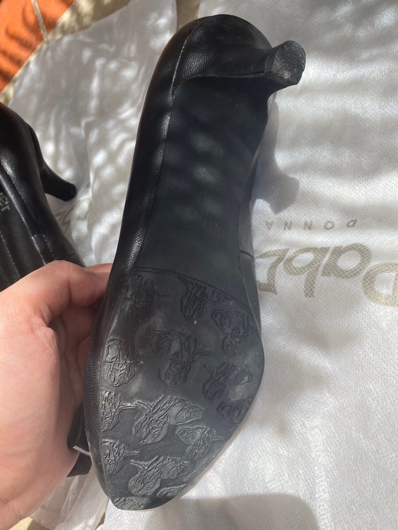 PabDer Black Shoes (Category: Heels) located in Taguig. Submitted by aizeldd (Listing ID 1215339248, Image 3). Description: Original price: 4,800.