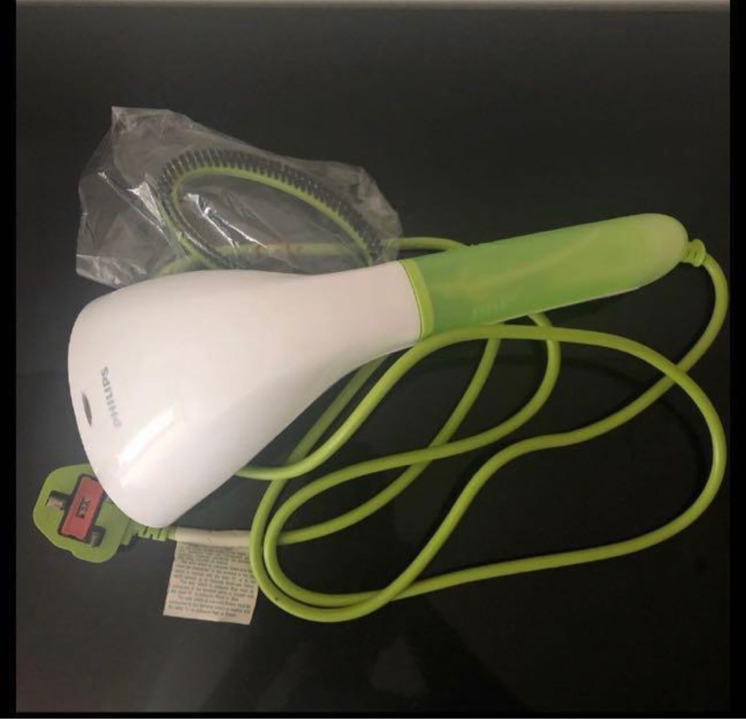 Philips Handheld garment steamer Steam and go GC310, TV & Home