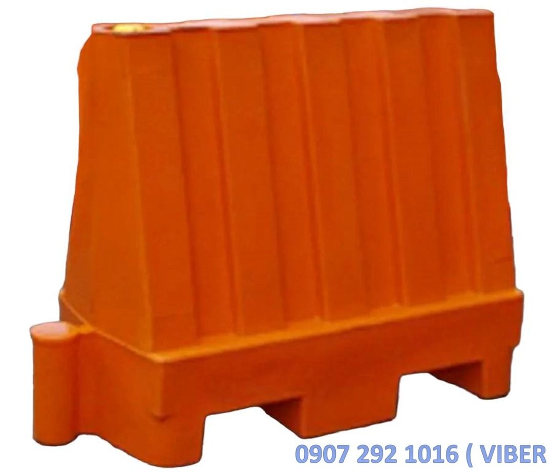 Plastic road barrier supplier 170, Commercial & Industrial