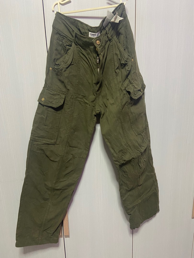 Pull&Bear Army Green Cargo Pants, Women's Fashion, Bottoms, Other