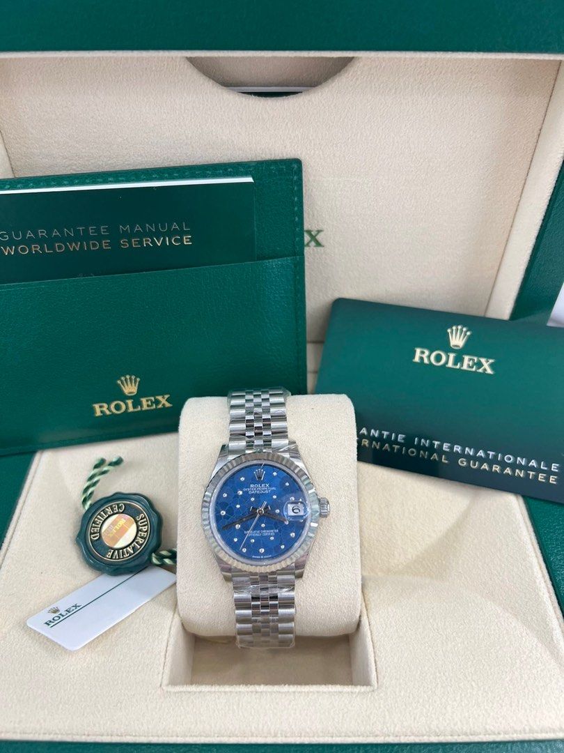 Rolex Datejust (Category: Luxury Watches) located in Las Pinas. Submitted by bagsandeverything_02 (Listing ID 1215431004, Image 1). Description: Datejust 31 OysterSteel & White Gold -Azzuro Blue Floral Motiff Diamond Set Dial Oct 2022 Brand new, with plastic on .