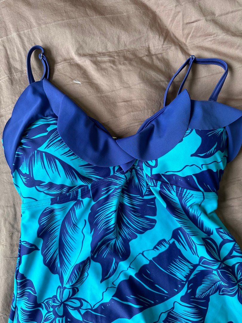 Roxy Bikini (Category: Bikinis & Swimsuits) located in Kuala Lumpur. Submitted by beauty.addict.junkies (Listing ID 1215320776, Image 3). Description: 💯 authentic Used only a few times.