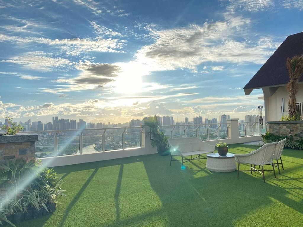 Sacrifice Sale: DMCI Prisma 34 SQM - 1 BR Celeste Building B, Property ...