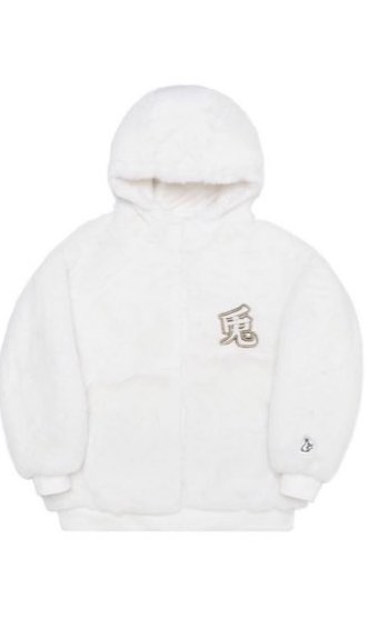 White faux fur discount hoodie