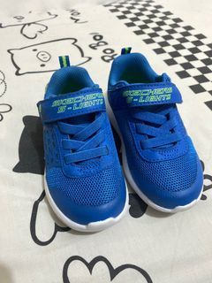 Skechers